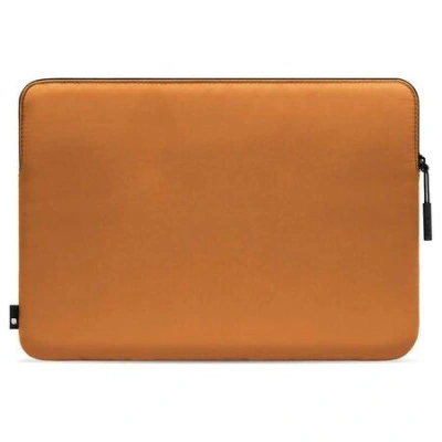 Incase puzdro Compact Sleeve pre MacBook Air 13"/Pro 13" - Cognac Amber, INMB100641-CGA